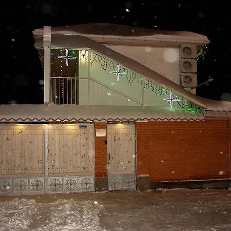 西西里酒店 切尔诺莫斯克 外观 照片